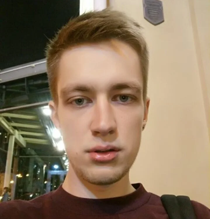 AndrewHodorlove's Offline Chat Room