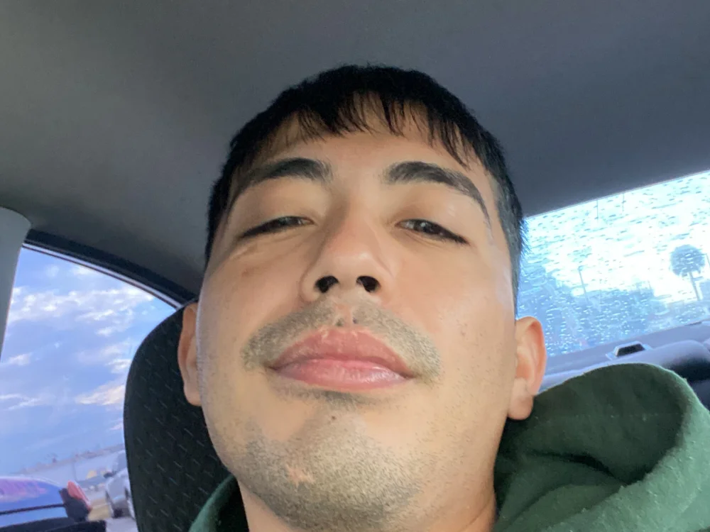 loboconejo123's Offline XXX Chat