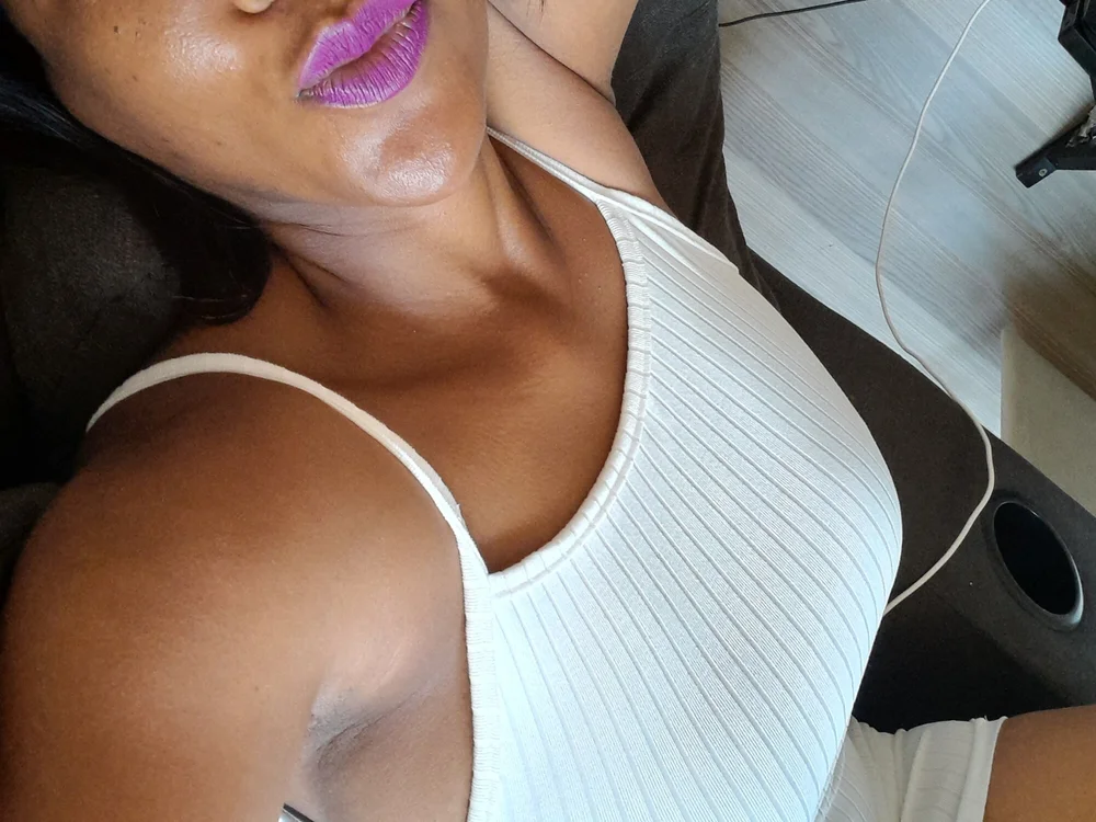 JuicyClitCum offline chatrum
