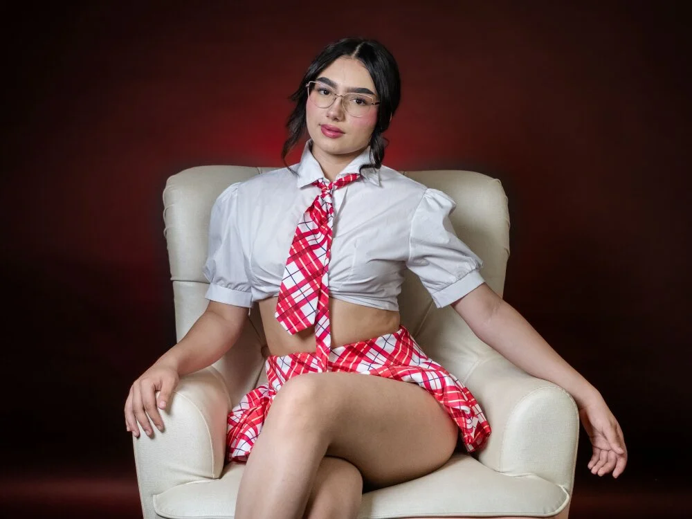 EmilyTurneer Offline XXX Chat