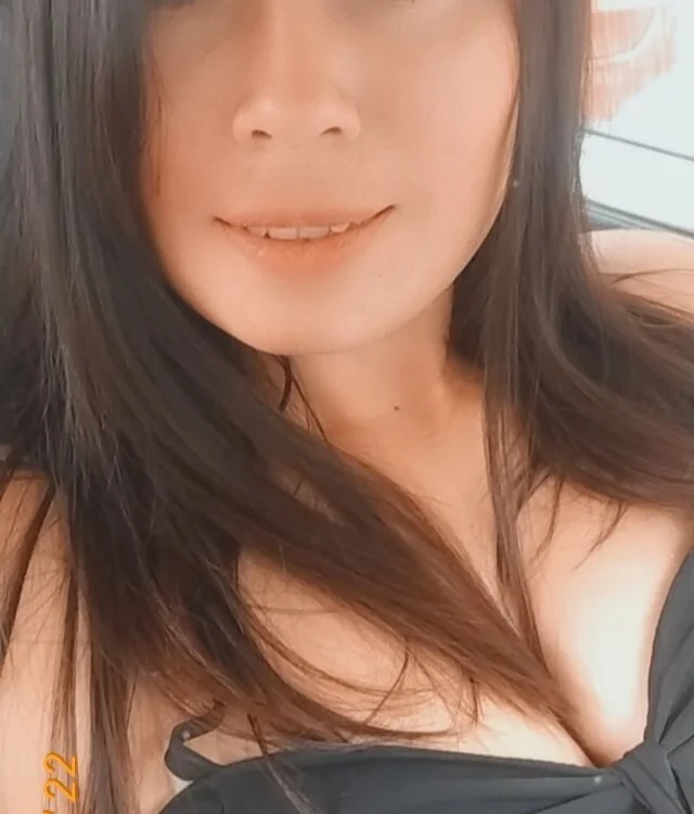 KELSIE1995-'s Offline Chat Room