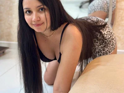 KATYY_SAENZ - Girl 