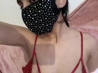 minamiza's webcam live show