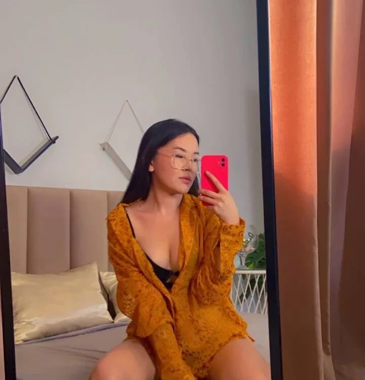 naomisummy offline chatrum