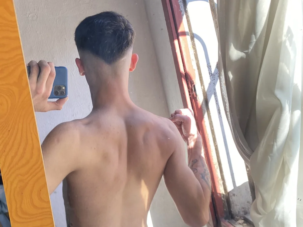 mateo_dot24x8 Chat XXX offline