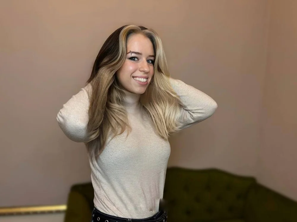 WandaBeech's Offline Chat Room