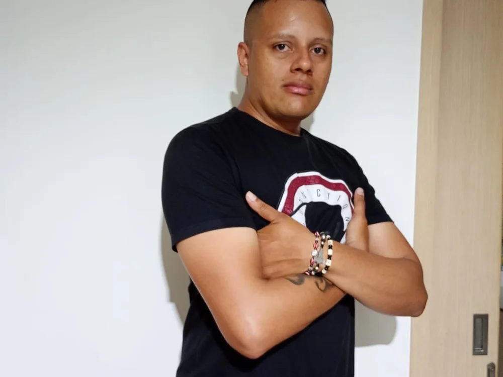 JordanPrince9's Offline Chat Room
