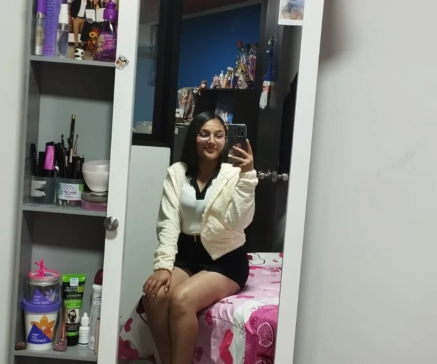 stormmy_1998n Offline XXX chat