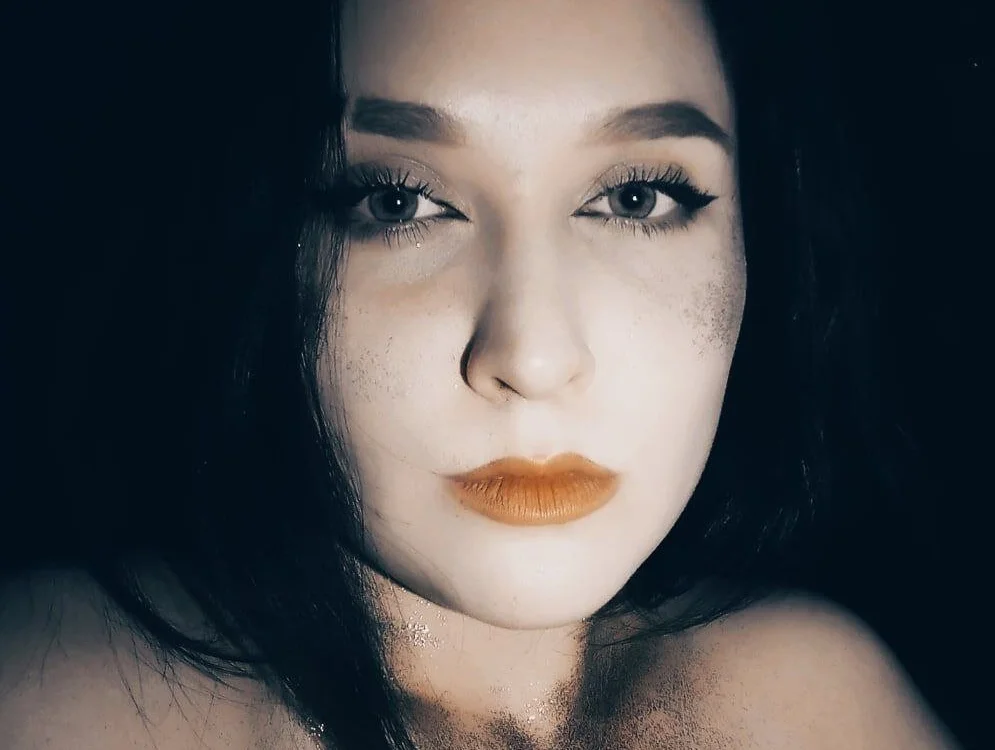 kelly_brooks_'s Offline XXX Chat