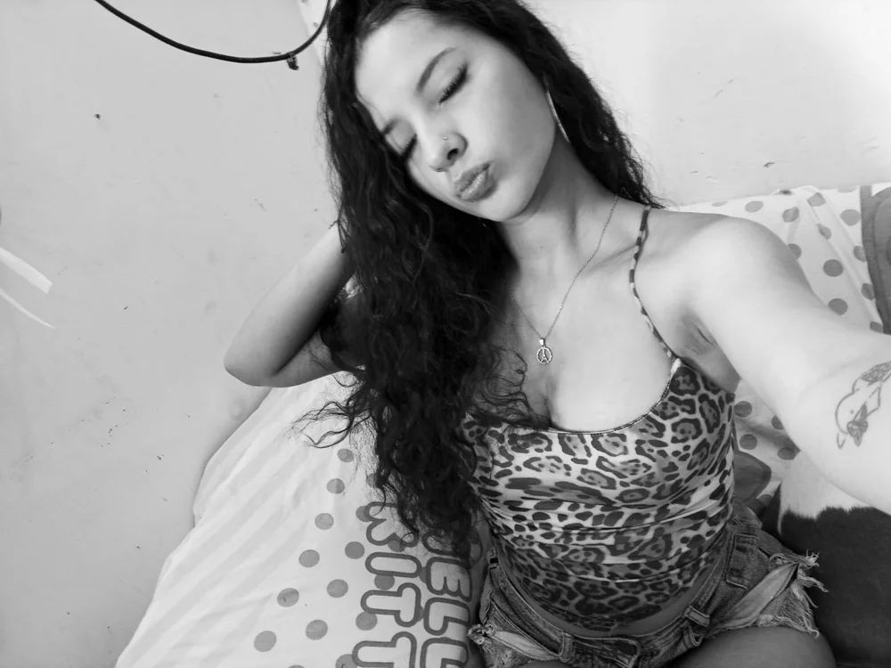 Gia_Bronett_ 오프라인 XXX 채팅