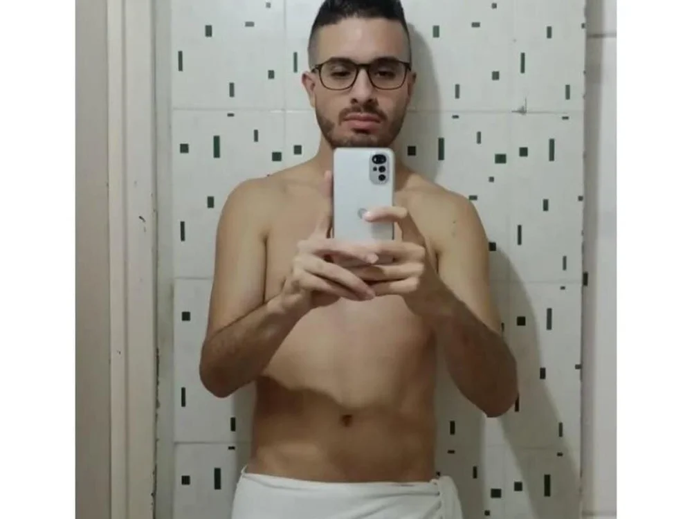 Dominic_fox04 offline XXX-chat