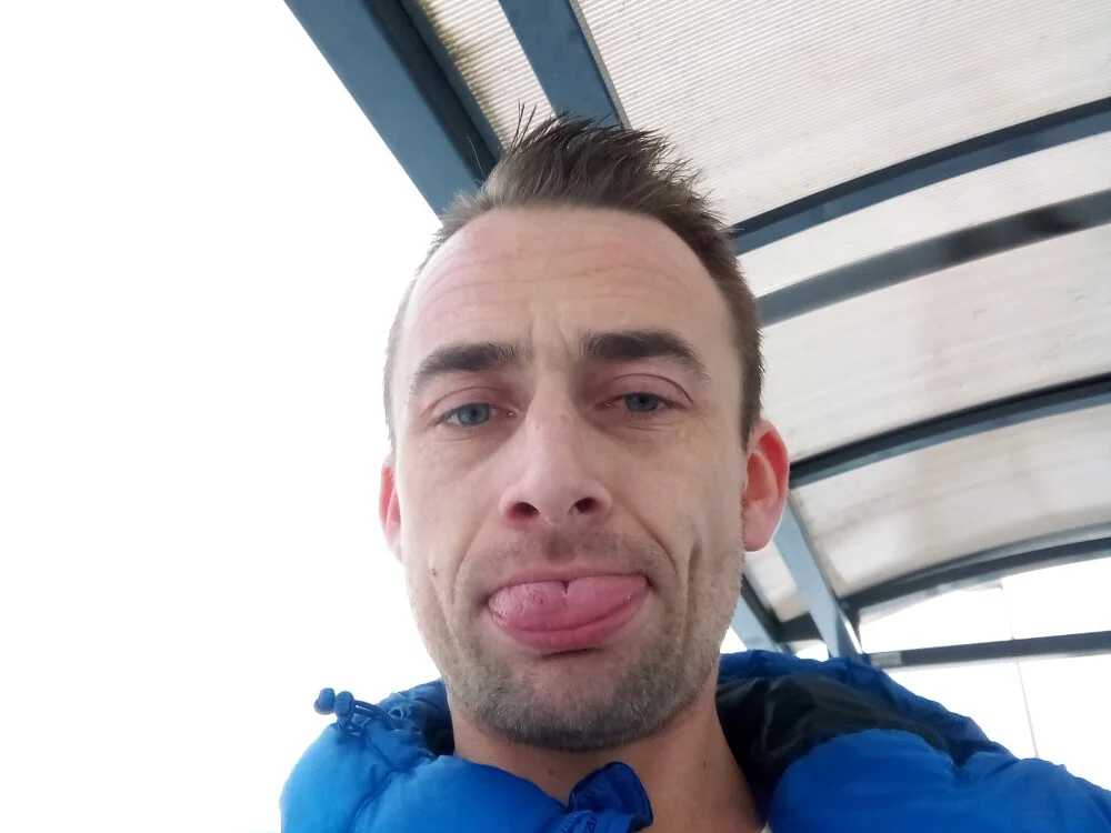 SweetCock40 অফলাইন XXX চ্যাট