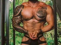 Model miguelangelsaenz