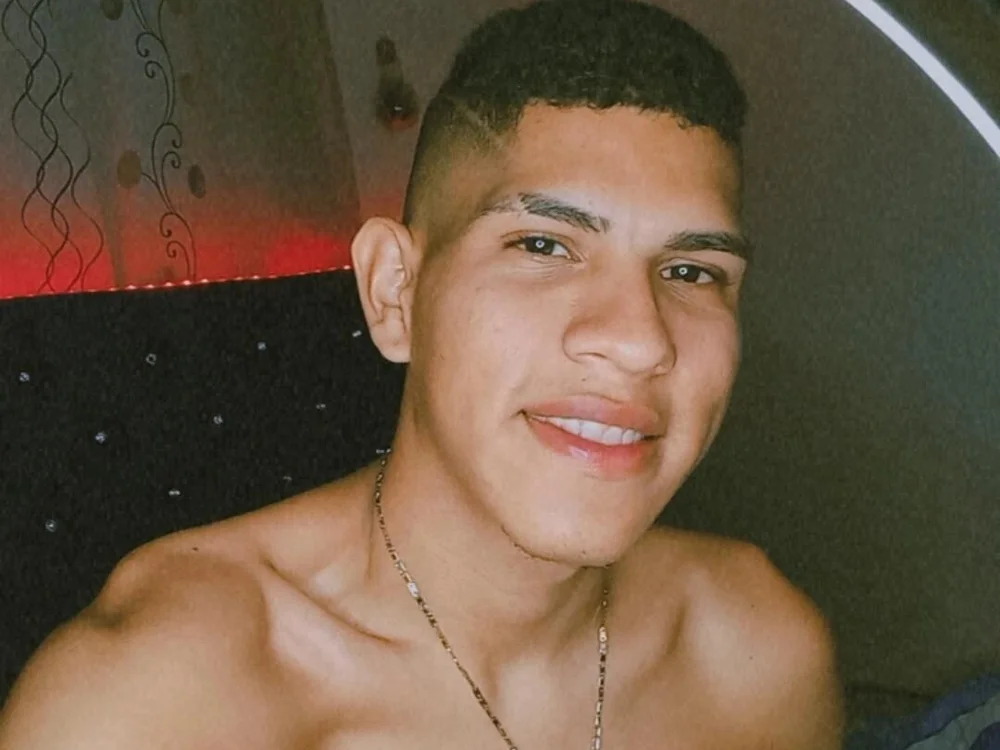 Marcos_Gutierrez18 offline chatrum