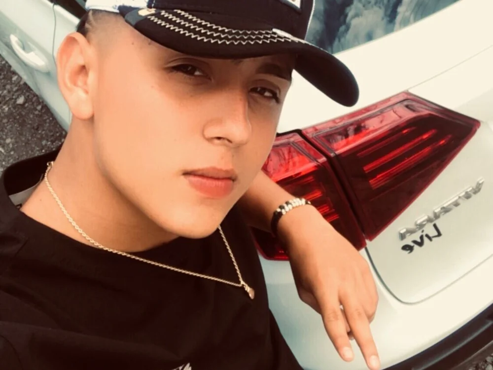 JamesAndVictoria's Offline XXX Chat