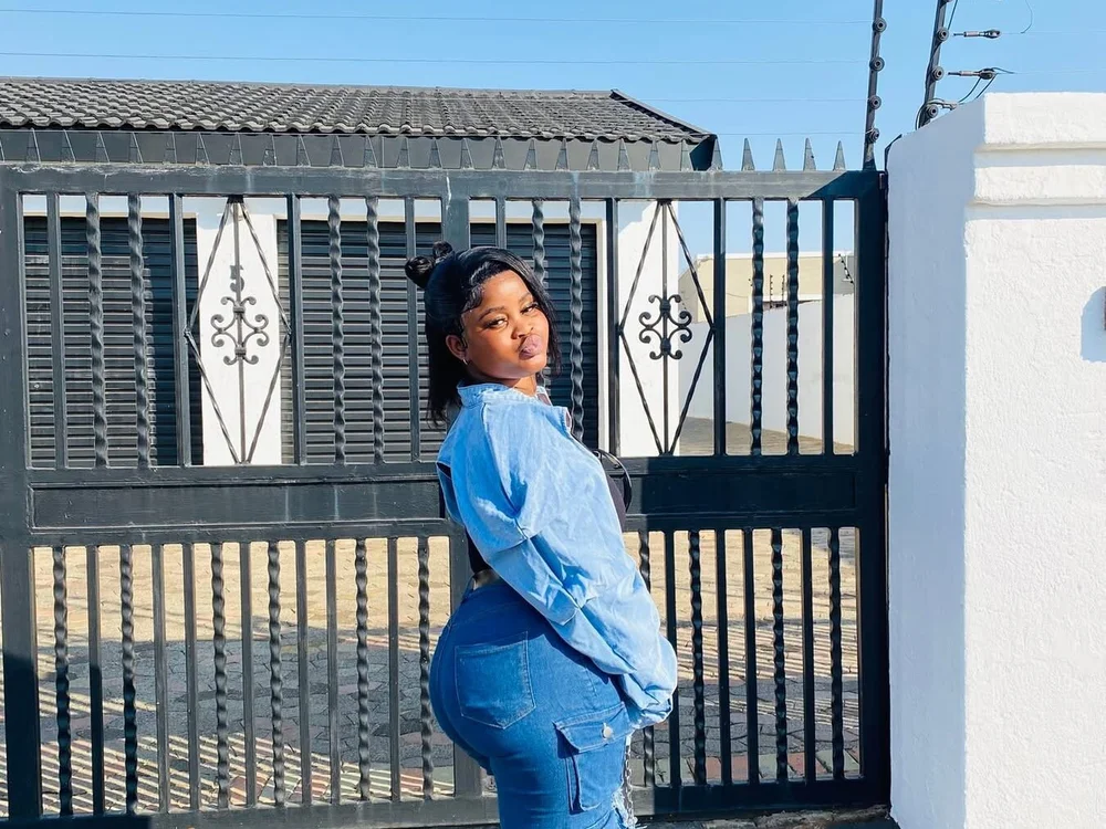 Tatiana-1111 Offline XXX-chat