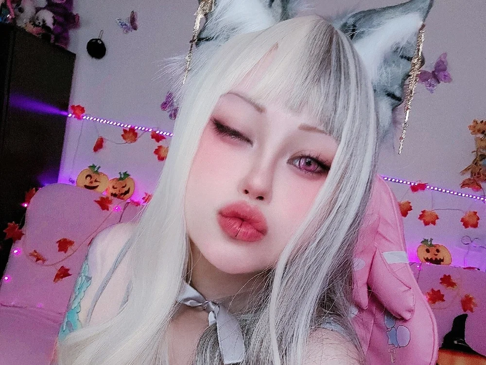 FoxPrincess' Offline Chat Room