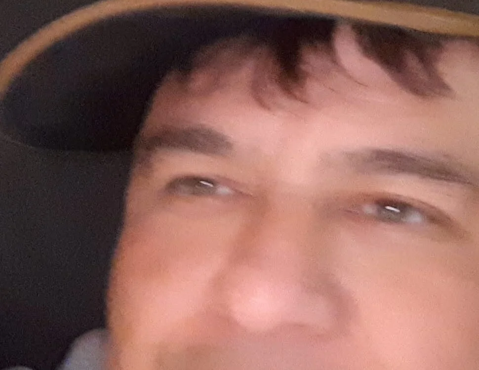 DJmenace6969's Offline Chat Room