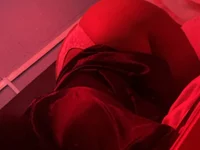 yourfavlightskinn 🌙 live nude stream