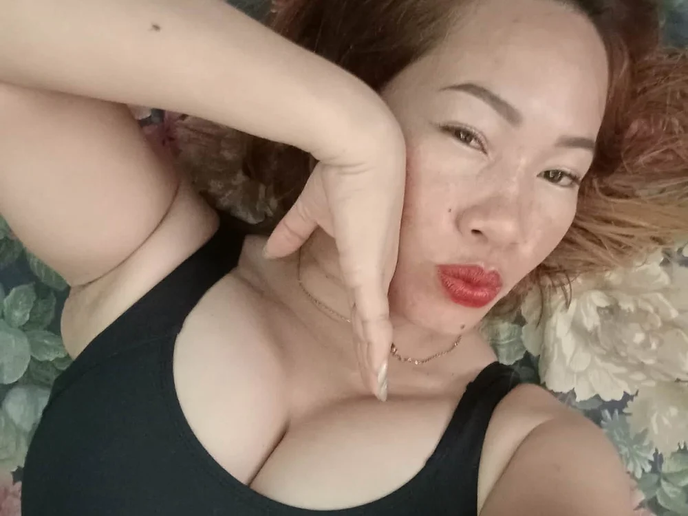 hot_kitt's Offline XXX Chat