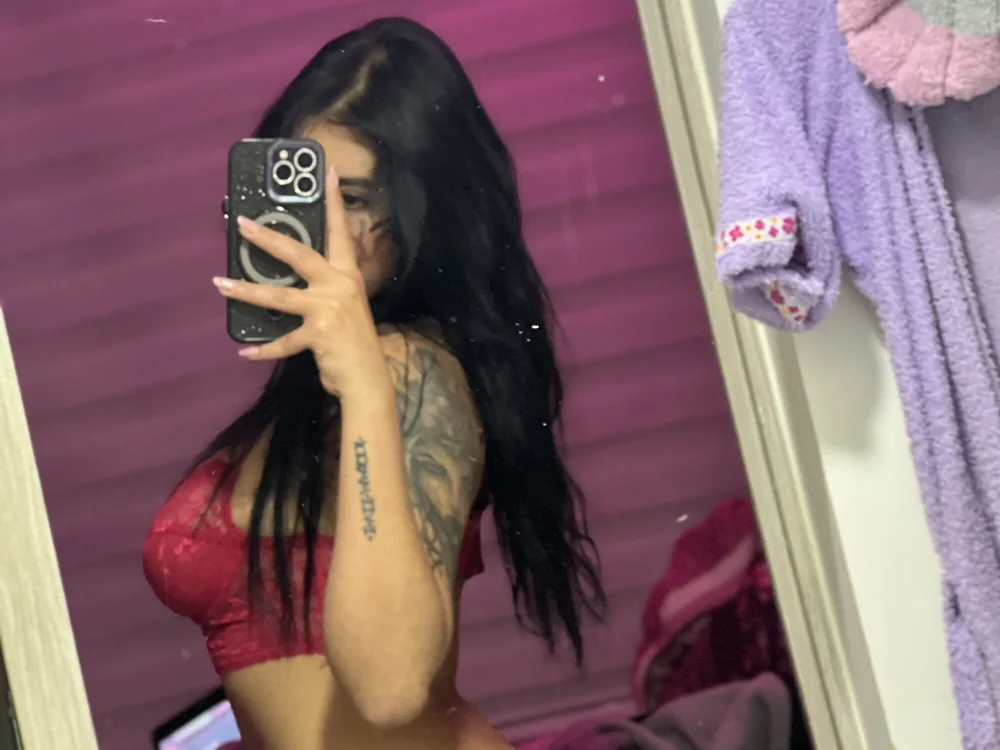 makaylaa_333's Offline Chat Room