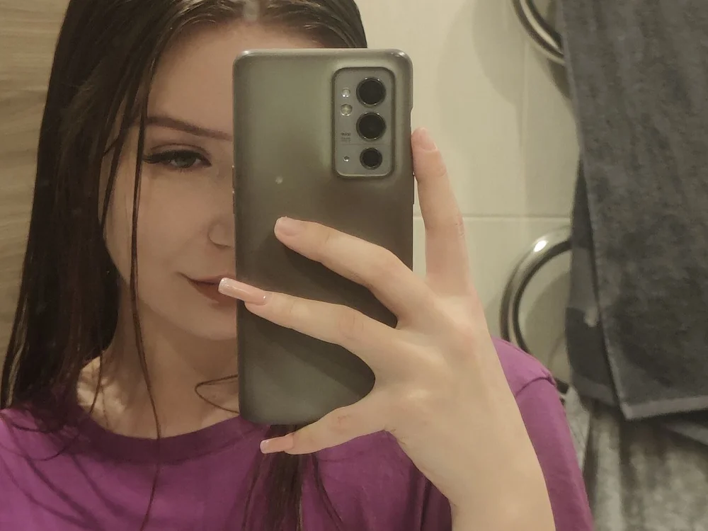 Moongirl-333's Offline XXX Chat