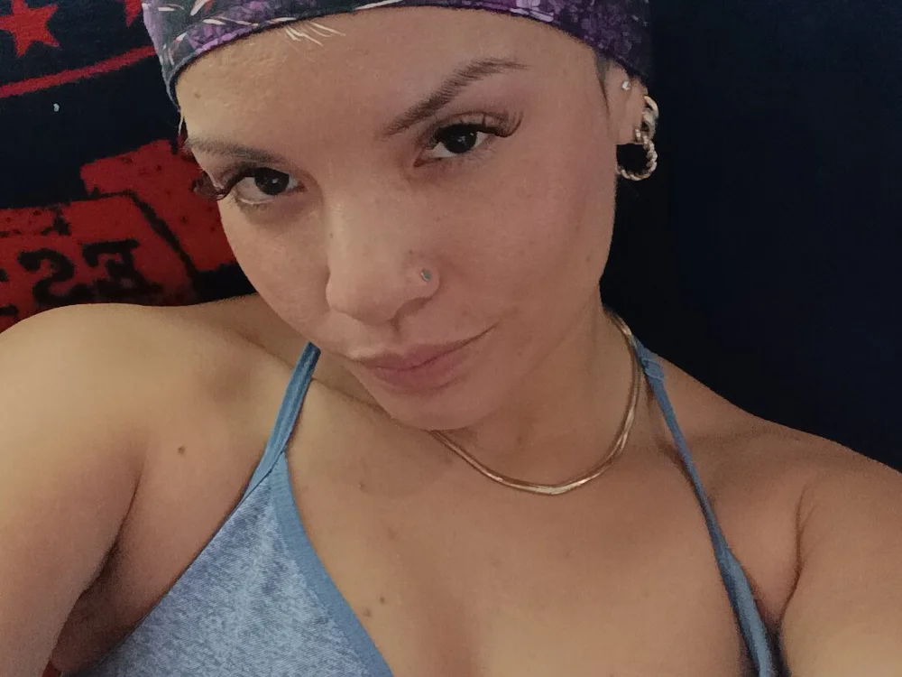 RicaSuave_69's Offline XXX Chat
