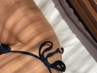 lola_moans' Offline XXX Chat