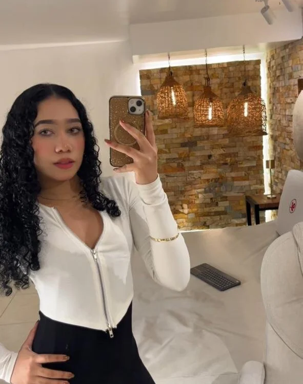 kendall_grace's Offline XXX Chat