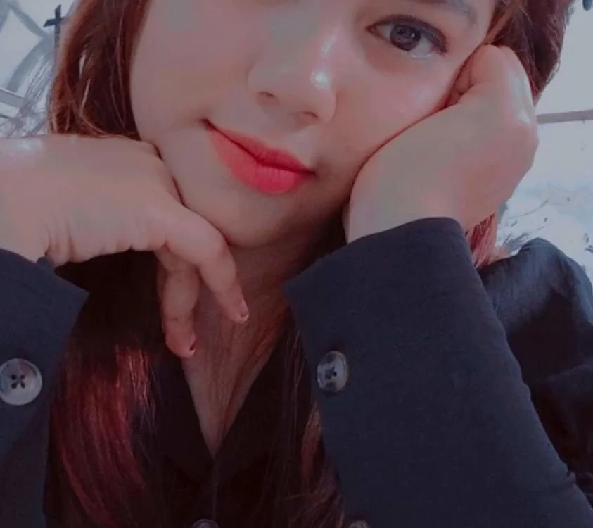 Putri9026's Offline Chat Room