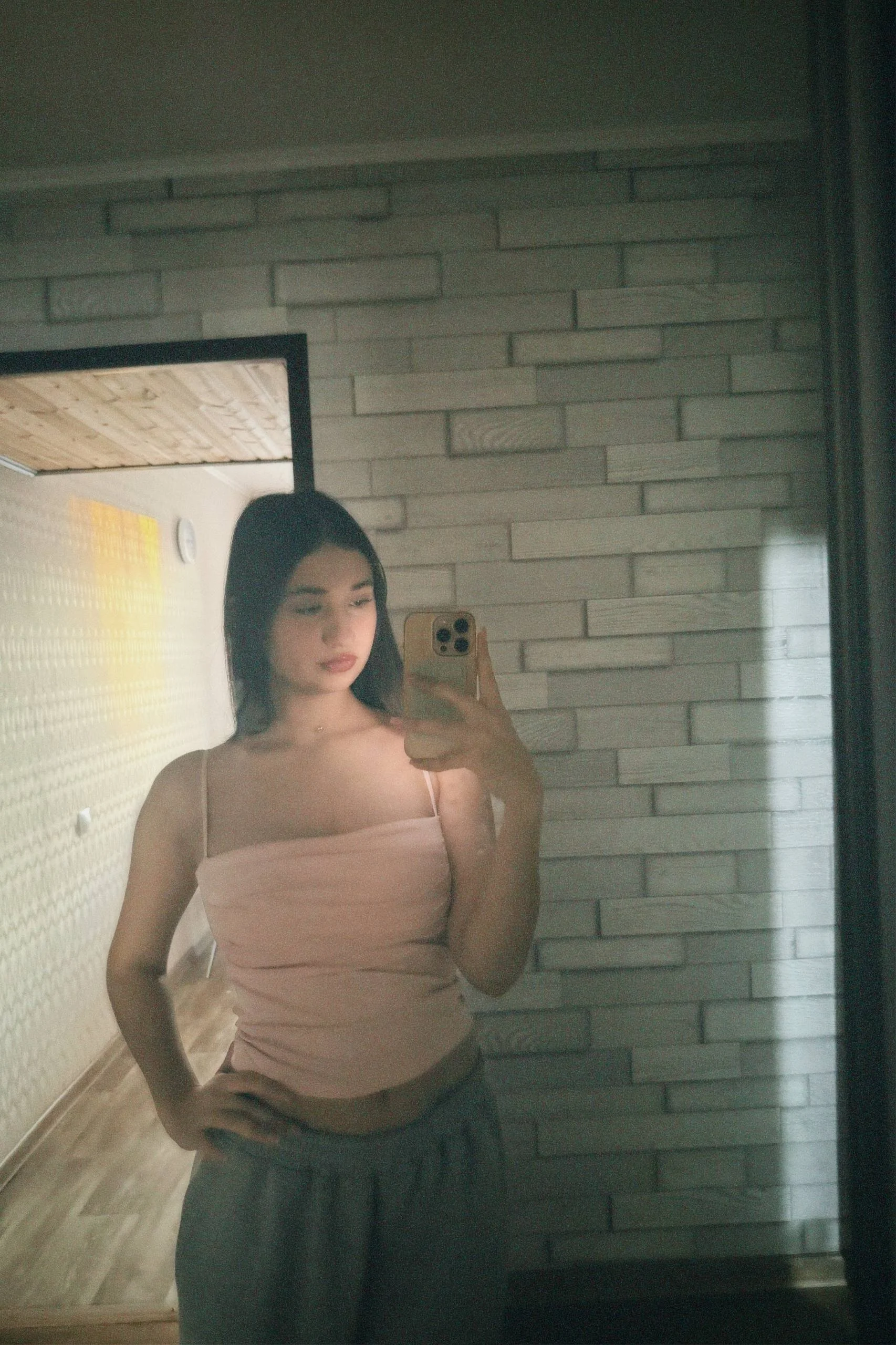honeylanaa cover photo