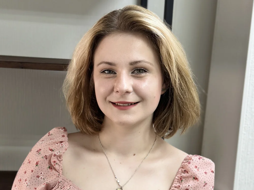 MaydaHalsted's Offline Chat Room