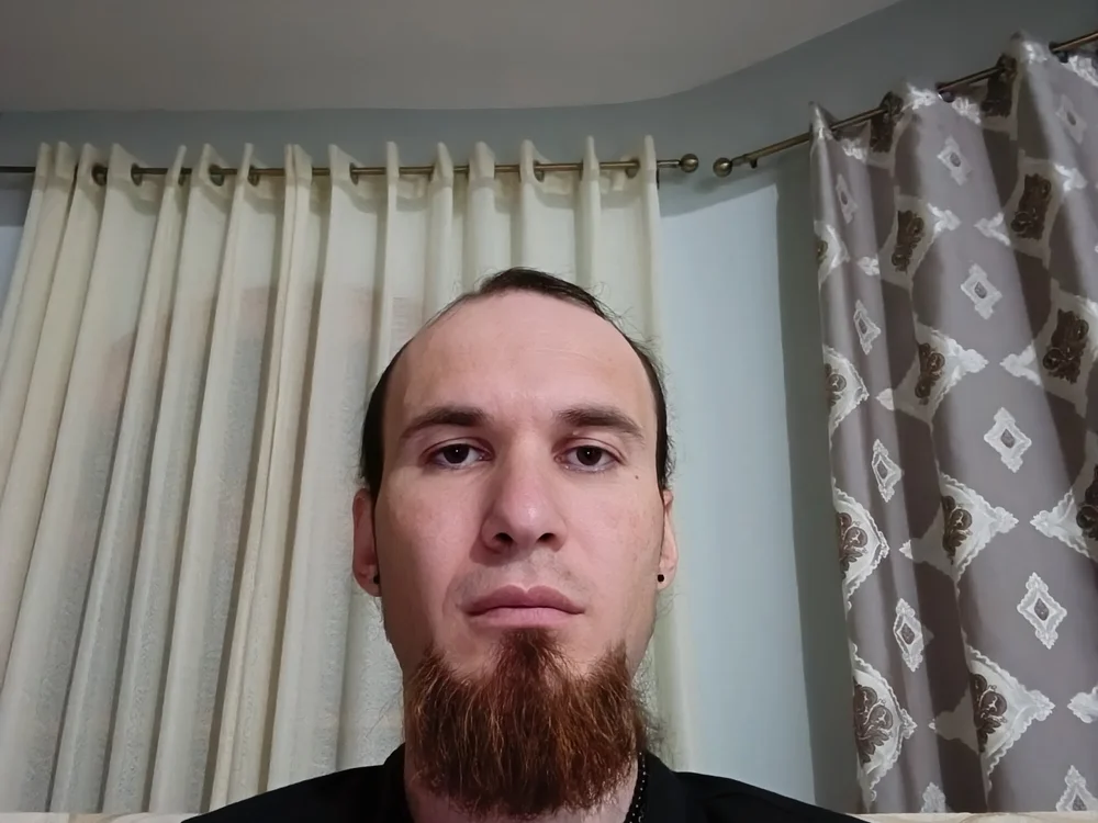 Offline XXX chat modela Lionrebel