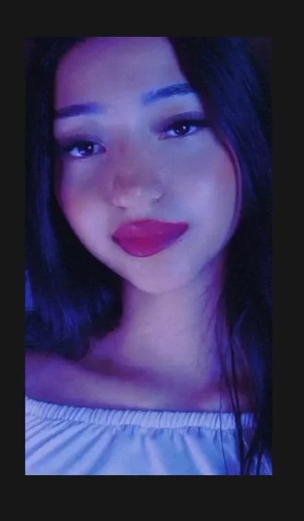 EmmaBrown_Pink offline chatrum