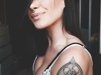 Profile thumbnail for ashley9494