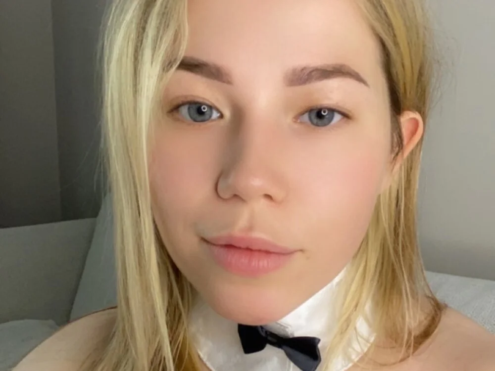 Embersweetbunny Offline XXX Chat