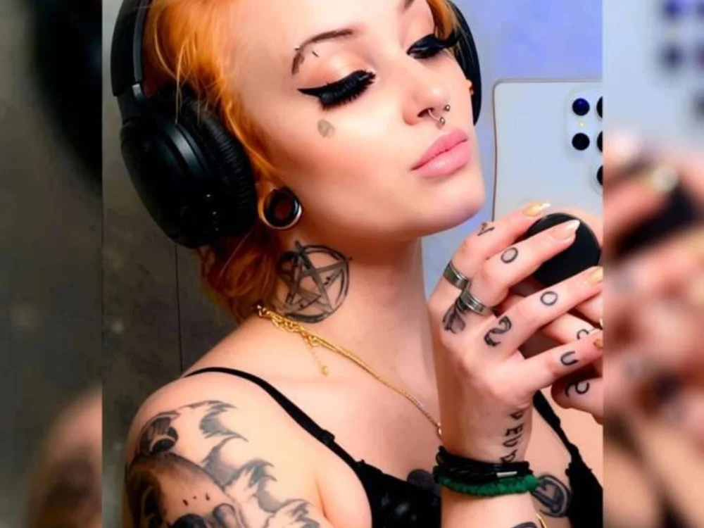 Sinnavepsen অফলাইন XXX চ্যাট