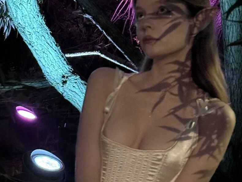 دردشة mimichellee الجنسية دون اتصال