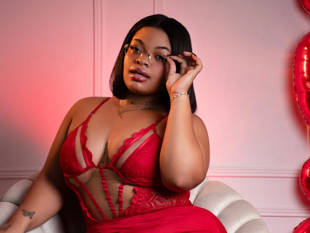 YazminJenner Chat XXX Ngoại tuyến