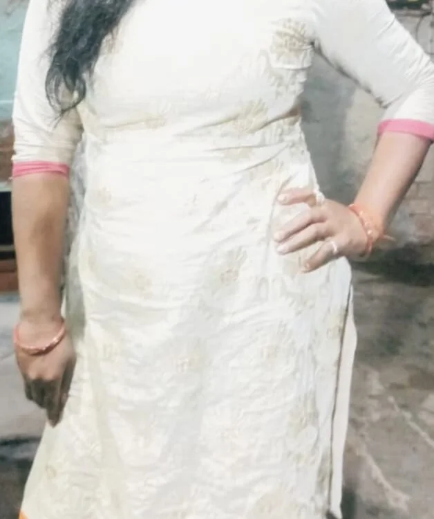 Chatroom XXX en direct de Parul-009