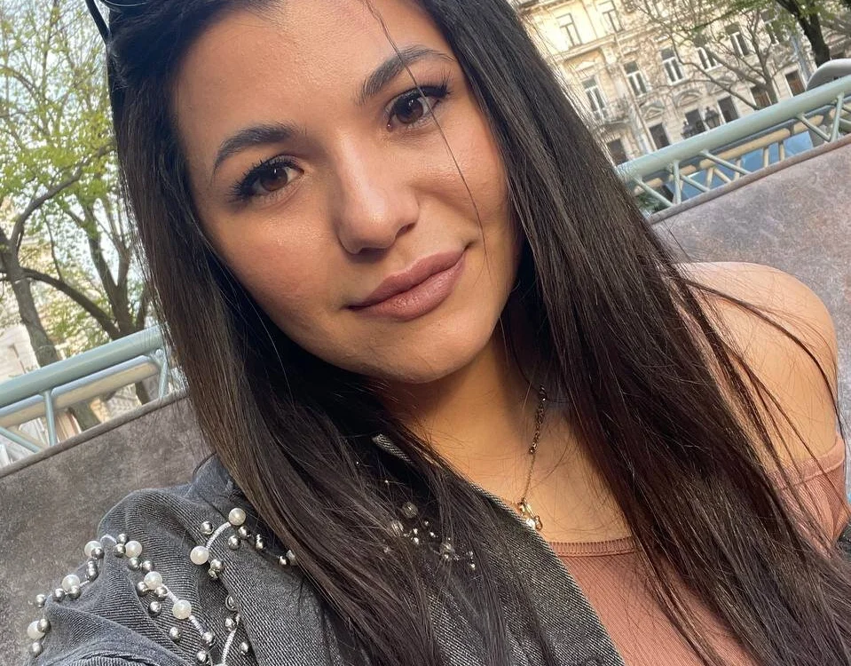 Caterine_Elli offline chatrum