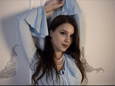 OliviaMourrr - Girl 