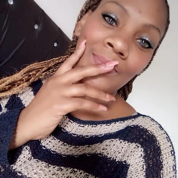 Offline XXX chat AREOLAKISSXX