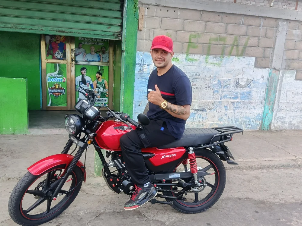 Alfredisxxx Offline XXX-chat