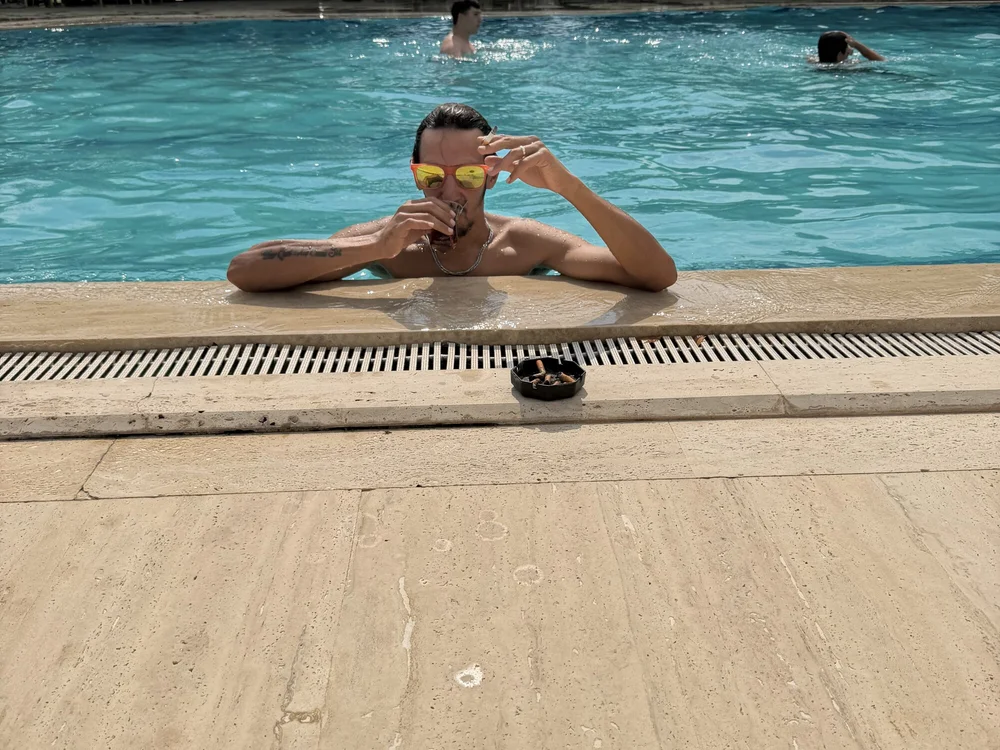 Ado343434 Adlı Modelin Çevrimdışı XXX Sohbeti