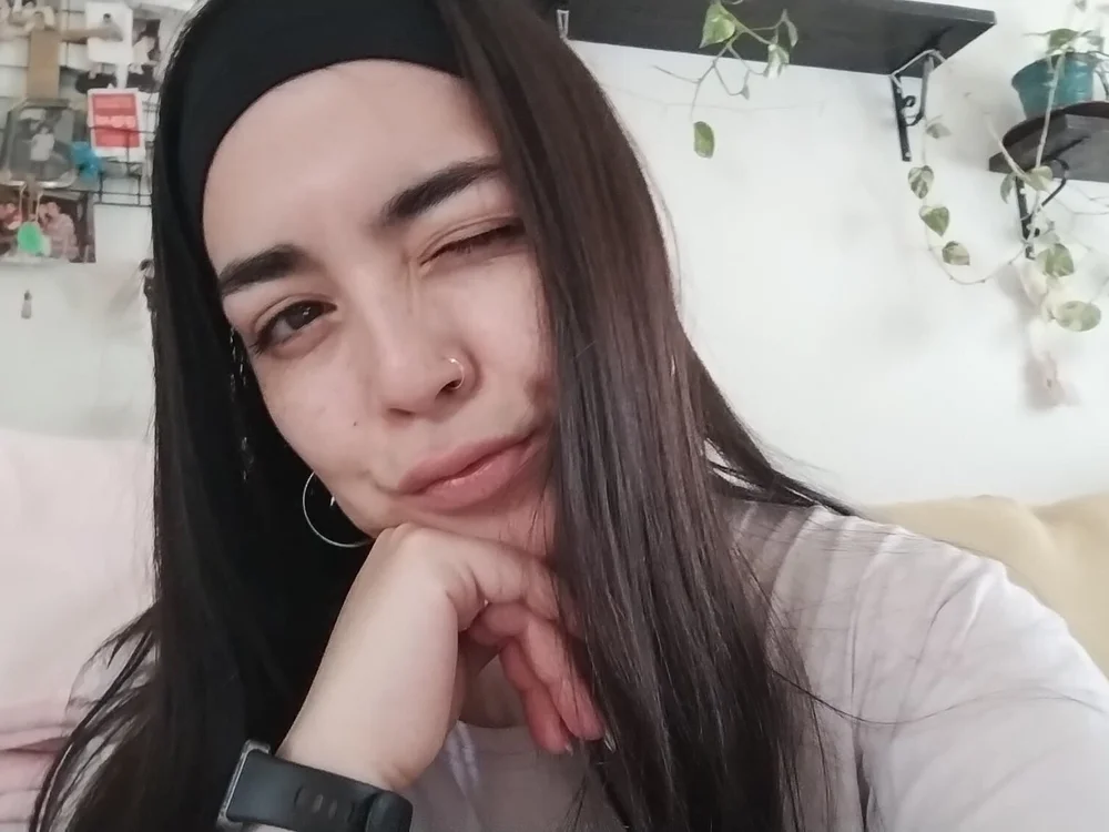 TuReinaEscondida's Offline XXX Chat