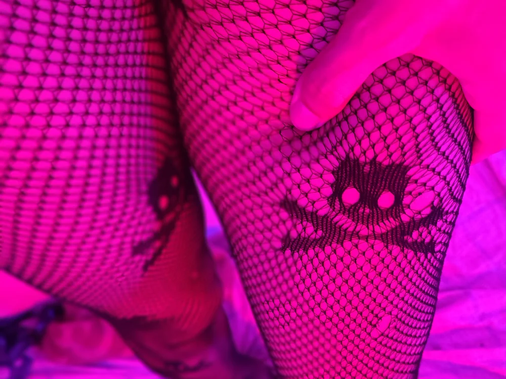 Yo_Adonitology offline XXX-chat