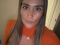 MiaAmadorVS
