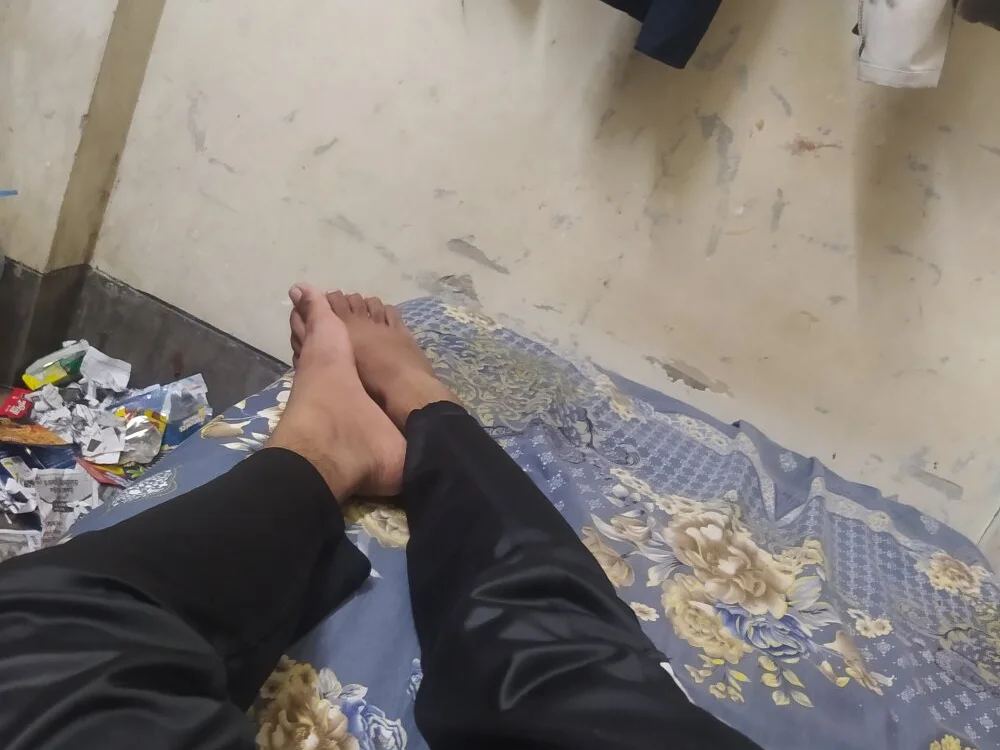 Horny-Riyad 离线XXX聊天