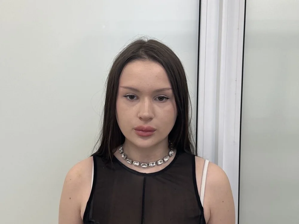 Glimmer_Doll offline chatrum